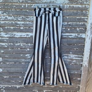 Wisteria Lane Black and White Striped Flare Pants Jeans Size Small